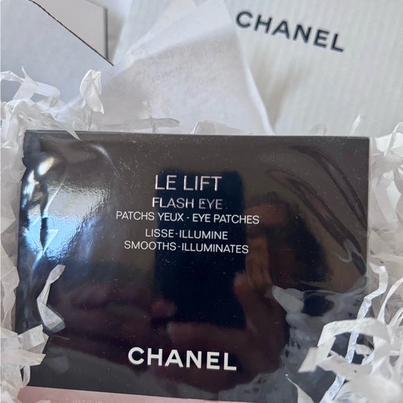 NIB CHANEL Le Lift Eye Patches in Black and White - Picture 2 of 5
